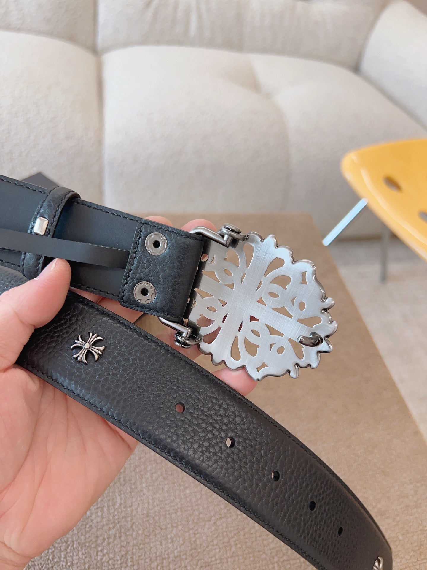 255RA16PDE Stylish High quality belt With full package