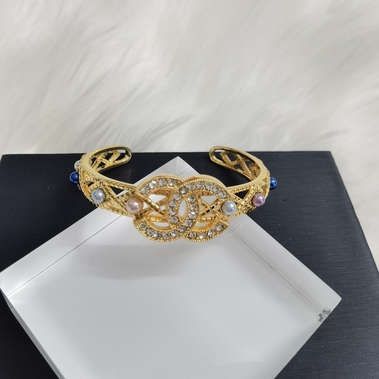 14C51XDE StylishBracelets