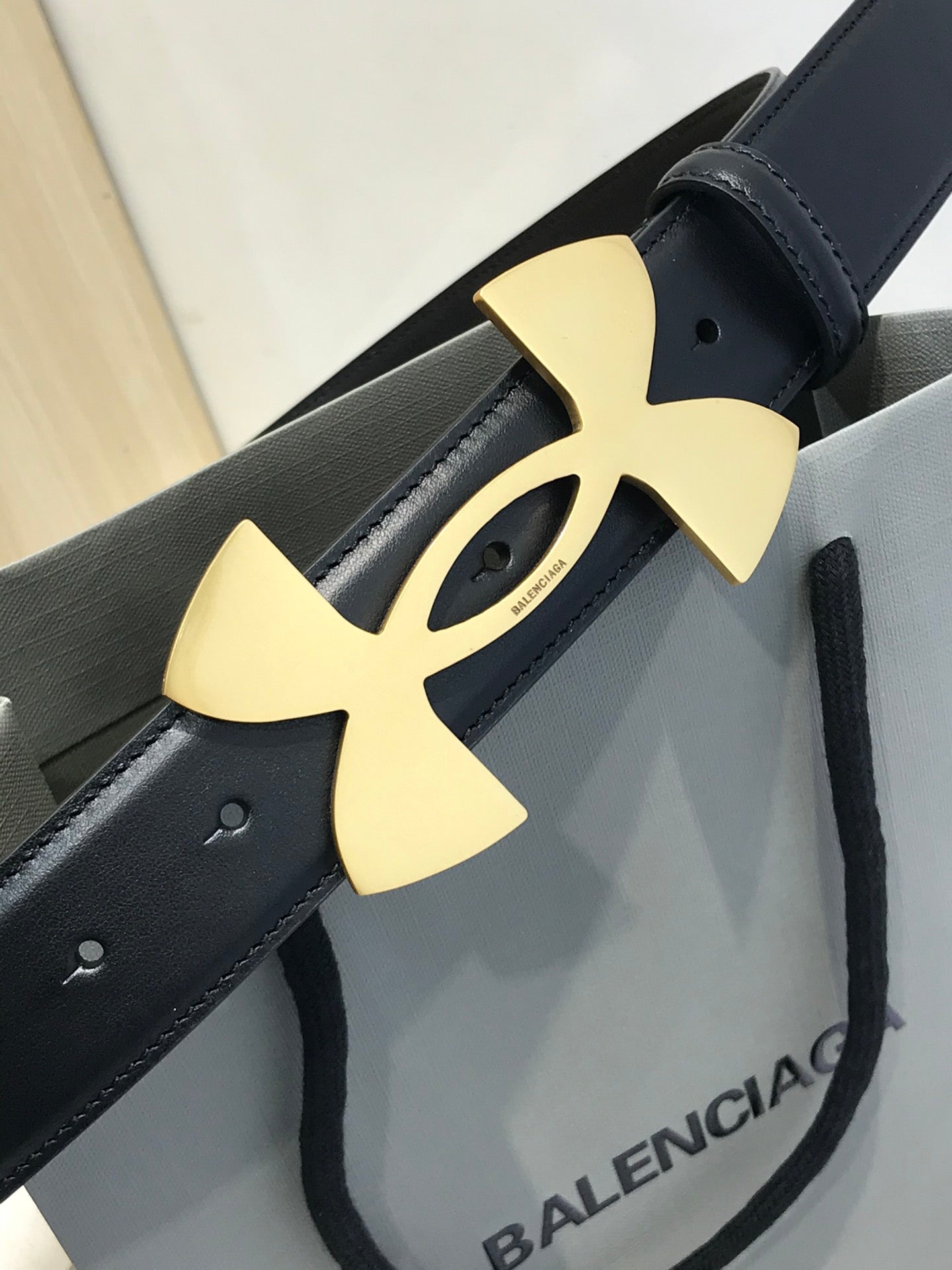 255RJ1PDE Stylish  High quality belt With full package