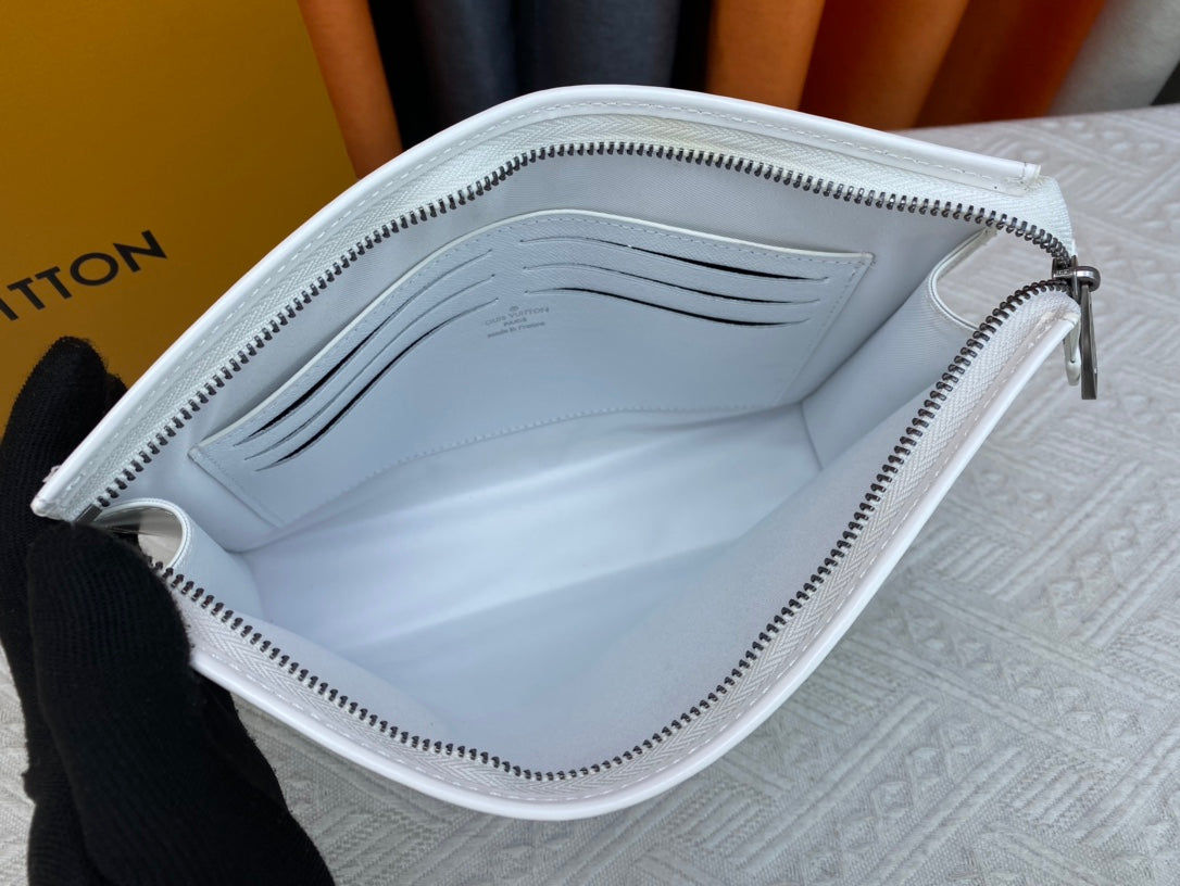 1XE388BDE Stylish leather bag