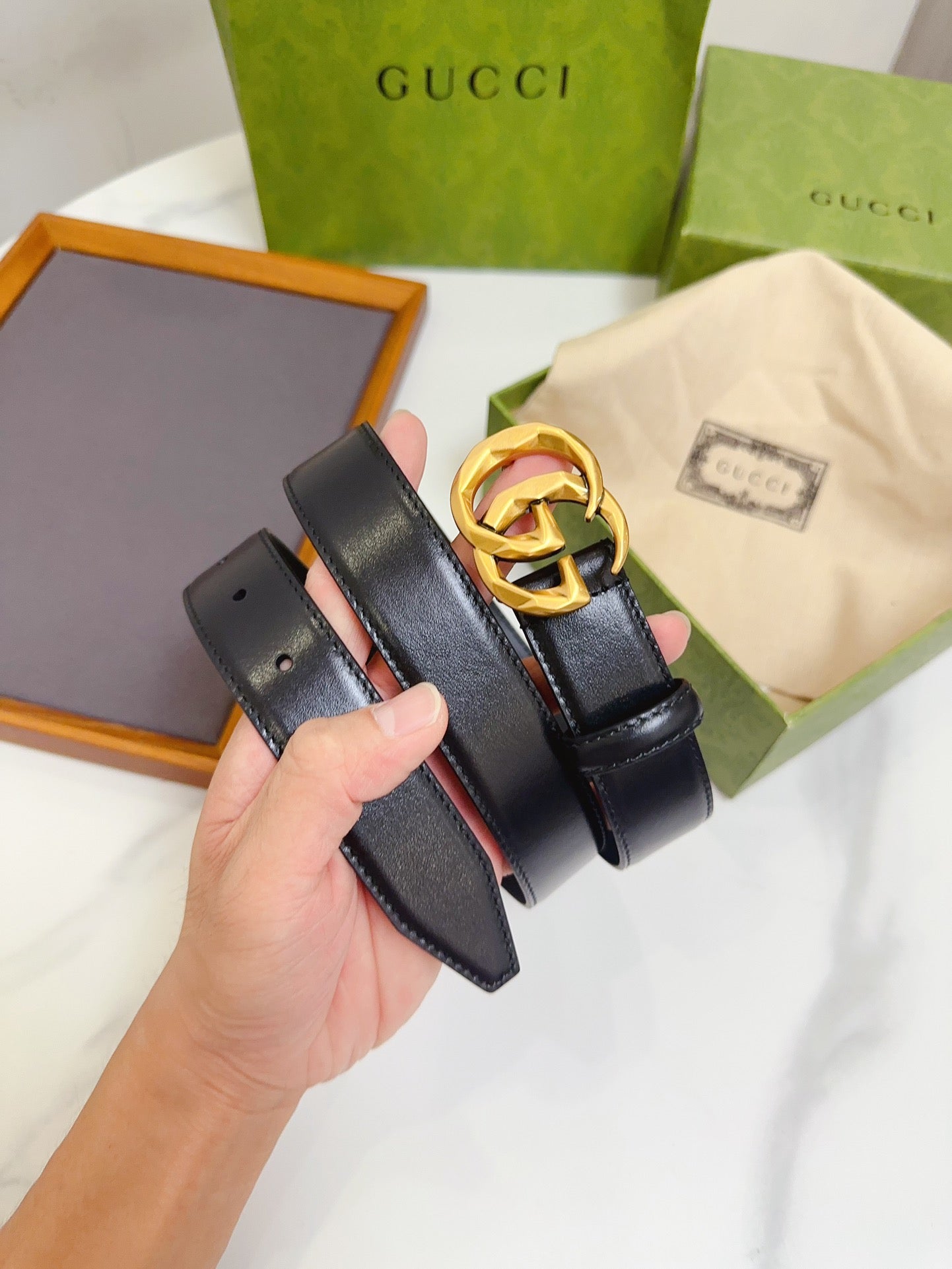 255RB13PDE Stylish  High quality belt With full package