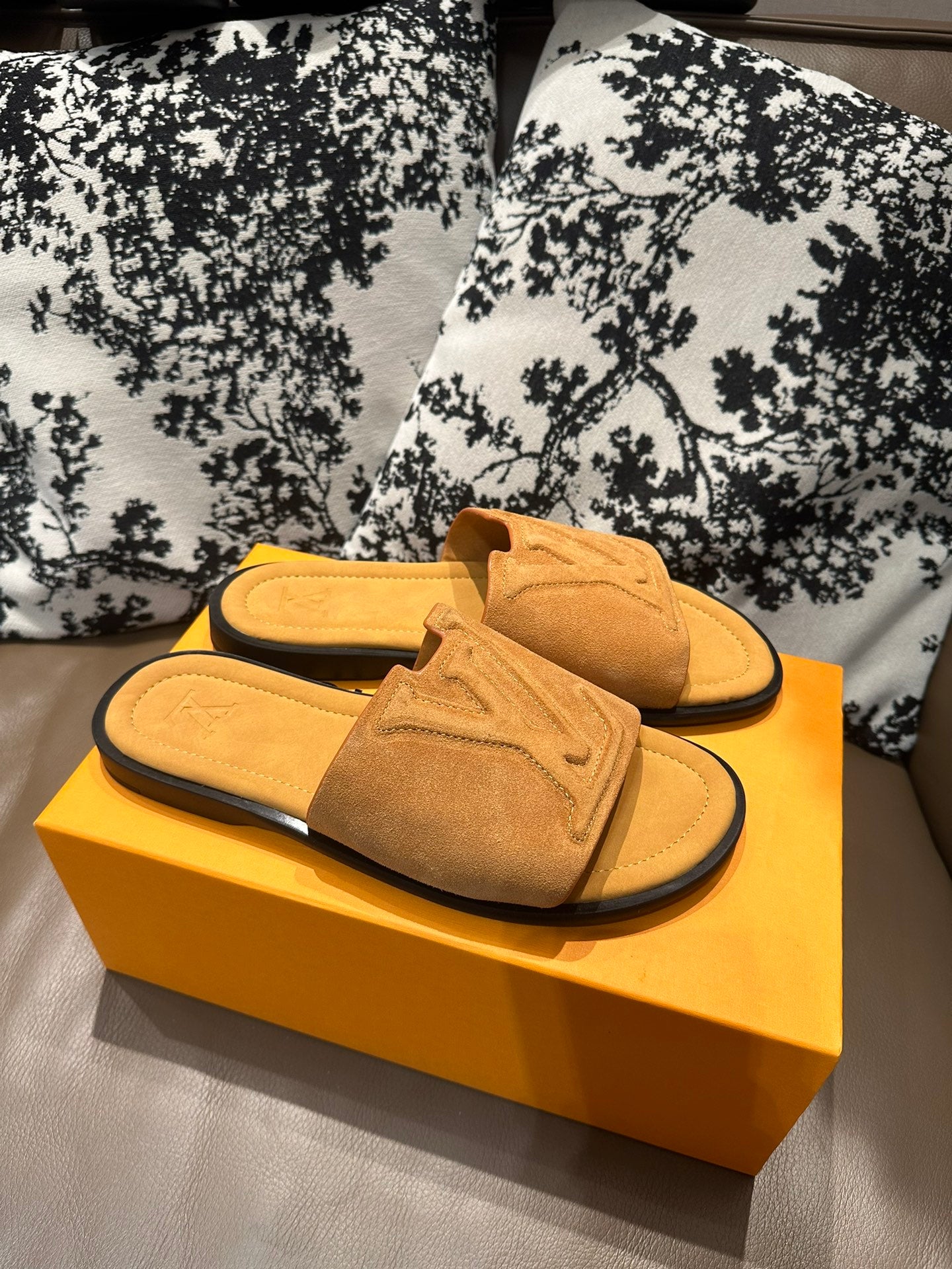 285ZE25ZDE Stylish leather Shoes