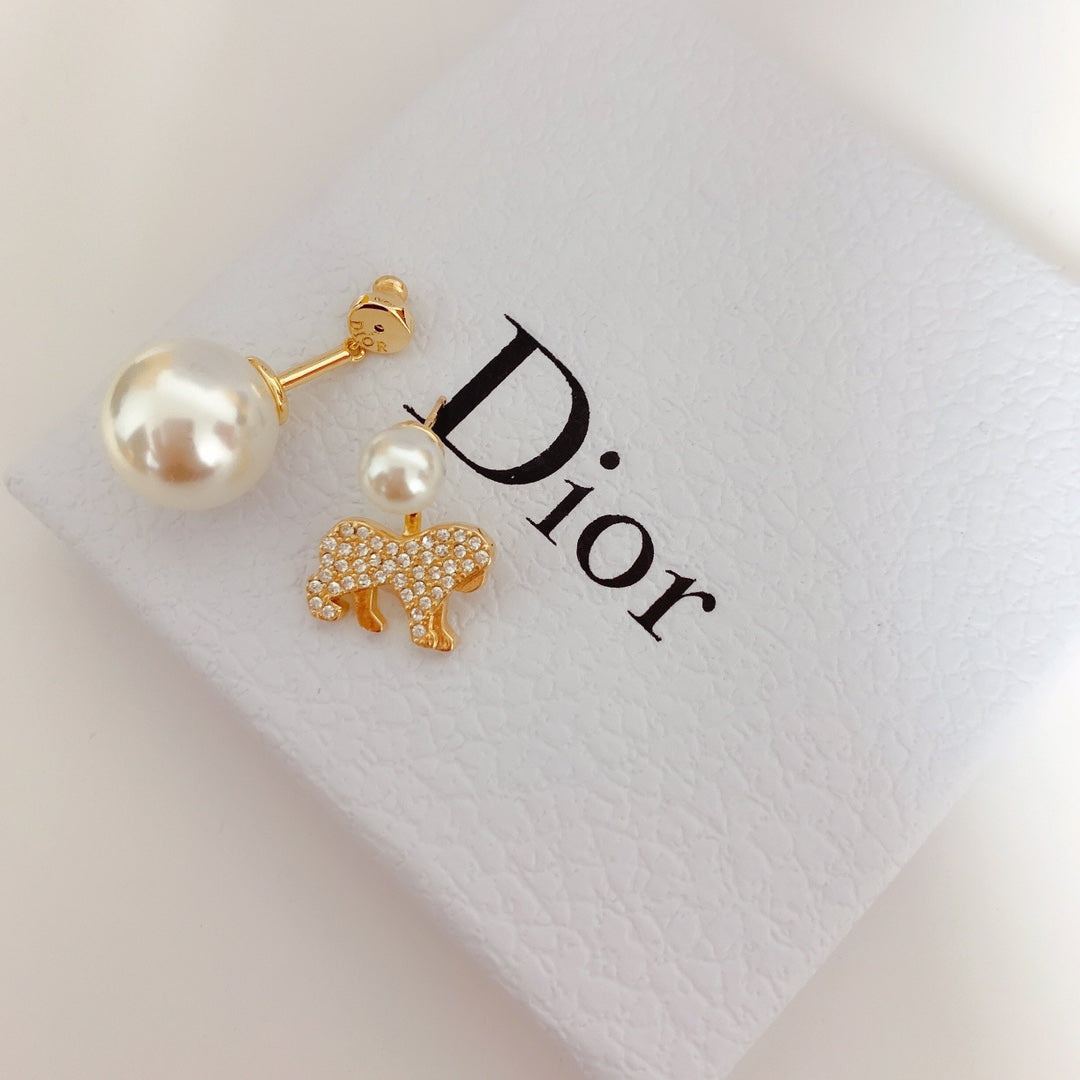 1YD376EDE Stylish Earrings