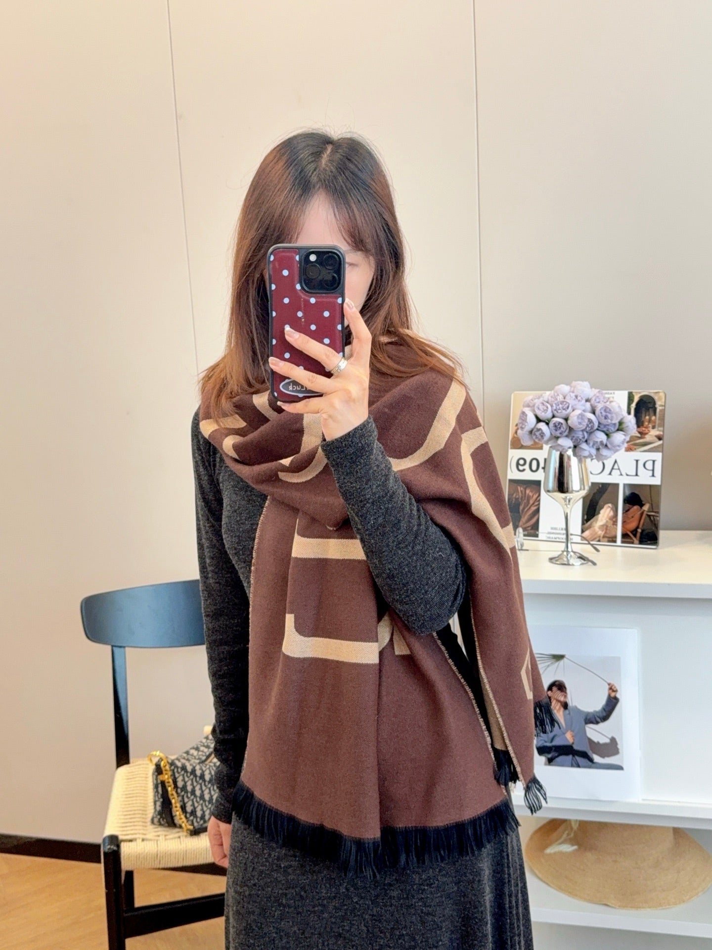 185RA69WDE Stylish Winter Scarves