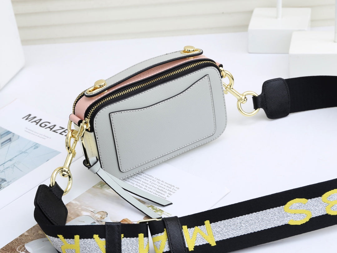 1XA31BDE Stylish leather bag 