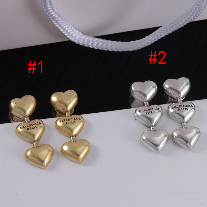 14J684EDE Stylish Earrings