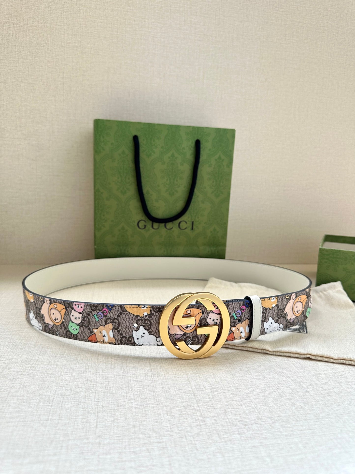 155RB208PDE Stylish  High quality belt With full package