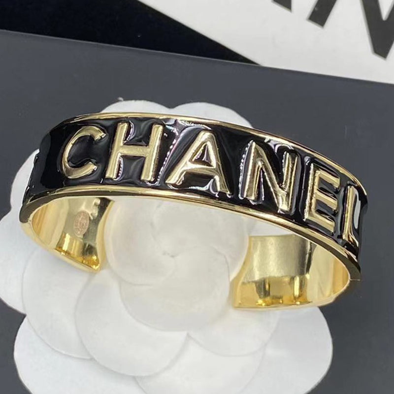 1C189KDE Stylish Bracelets