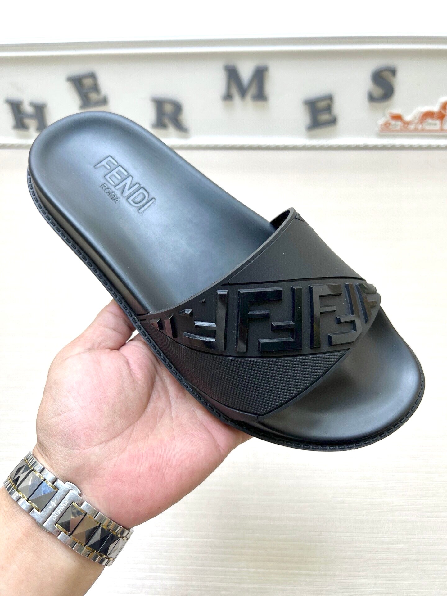 535ZF281ZDE Stylish Slippers