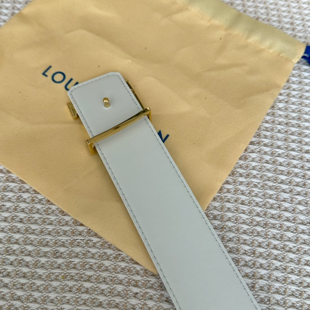 14E8PDE Stylish  High quality belt With full package