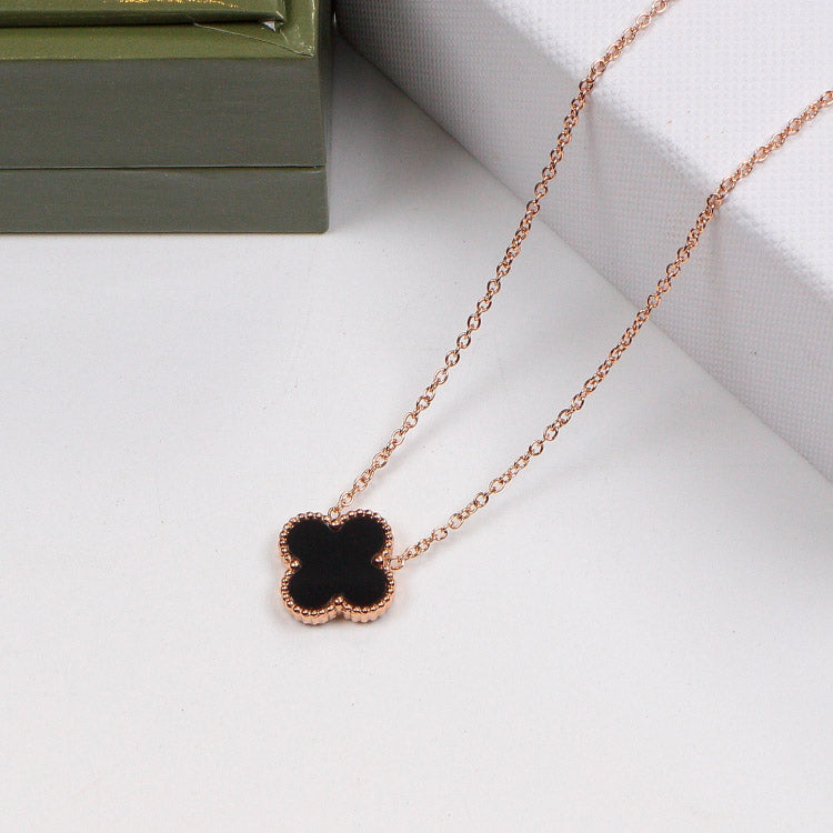2VA11XDE Stylish  necklaces both sides: one side is full of diamonds, and the other color