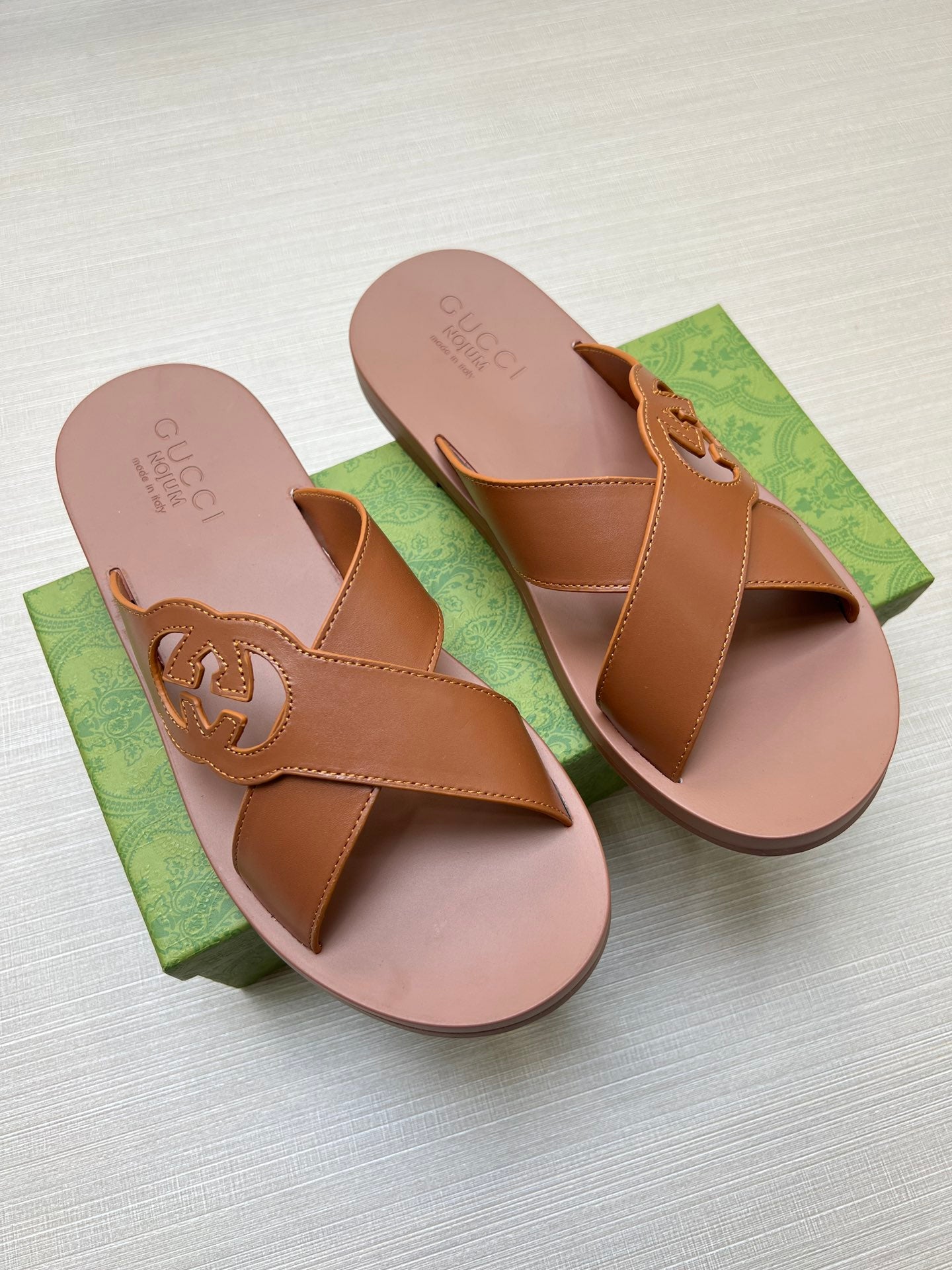 54B12ZDE Stylish slippers