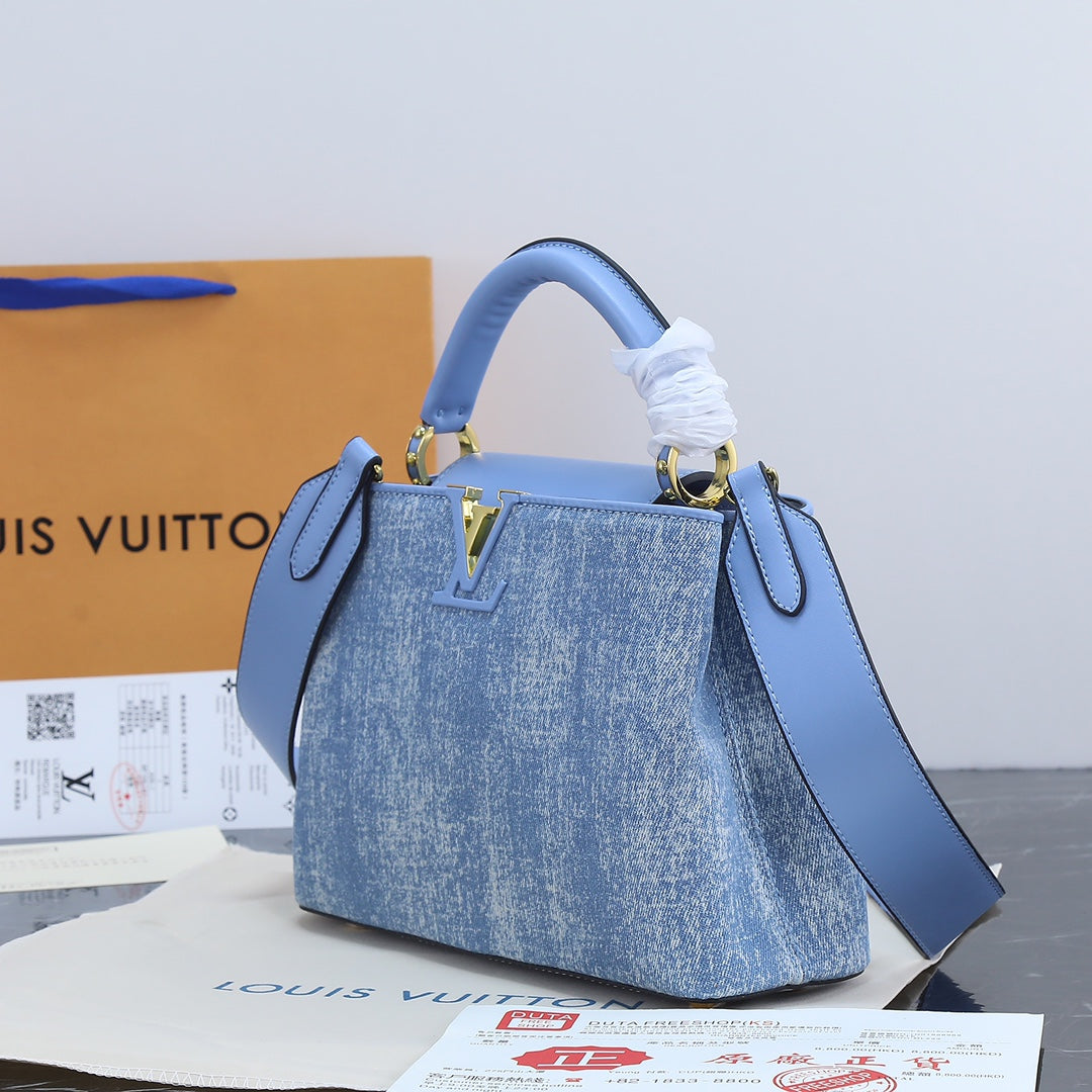 1XE182BDE Stylish leather bag 