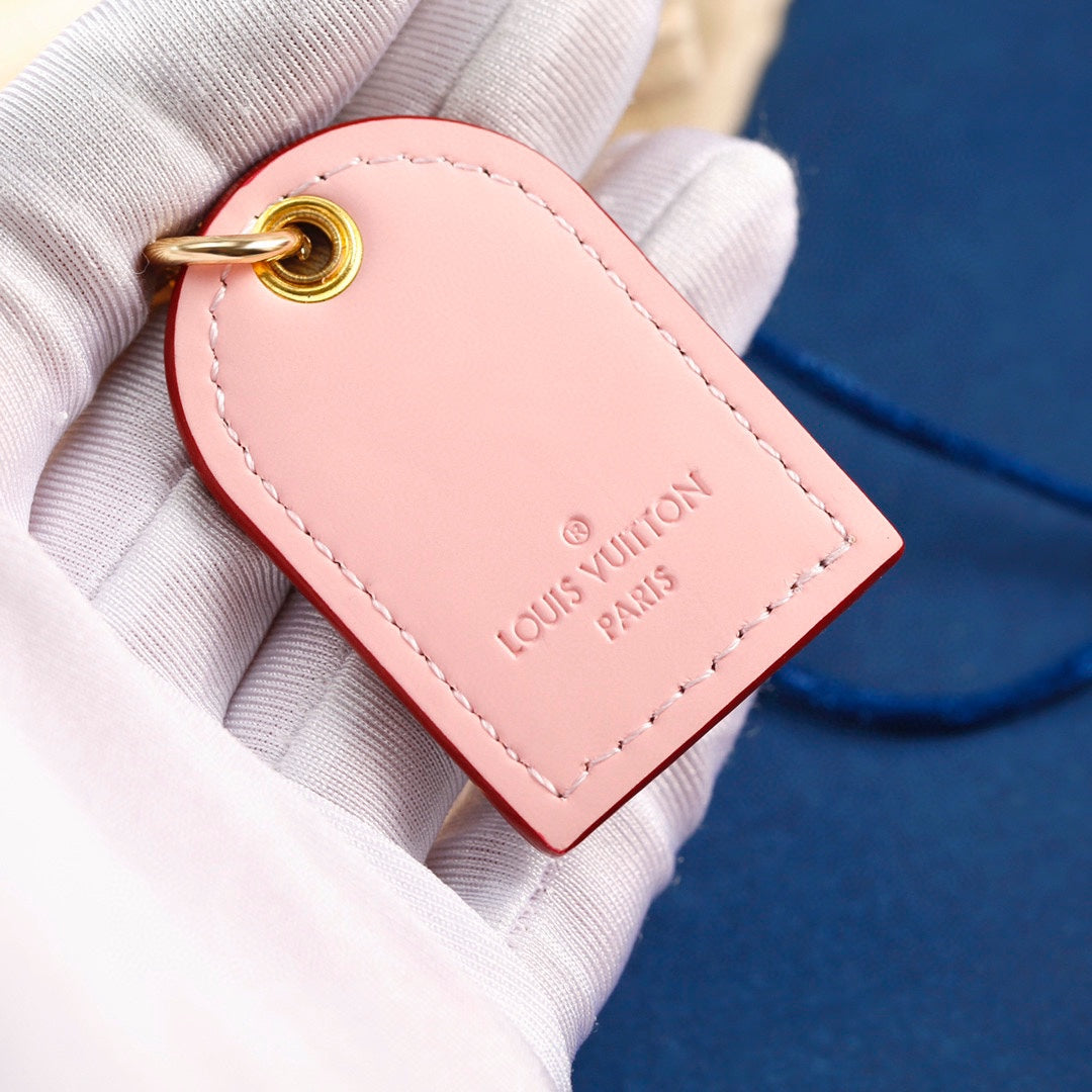 3RE5ADE Stylish key closure