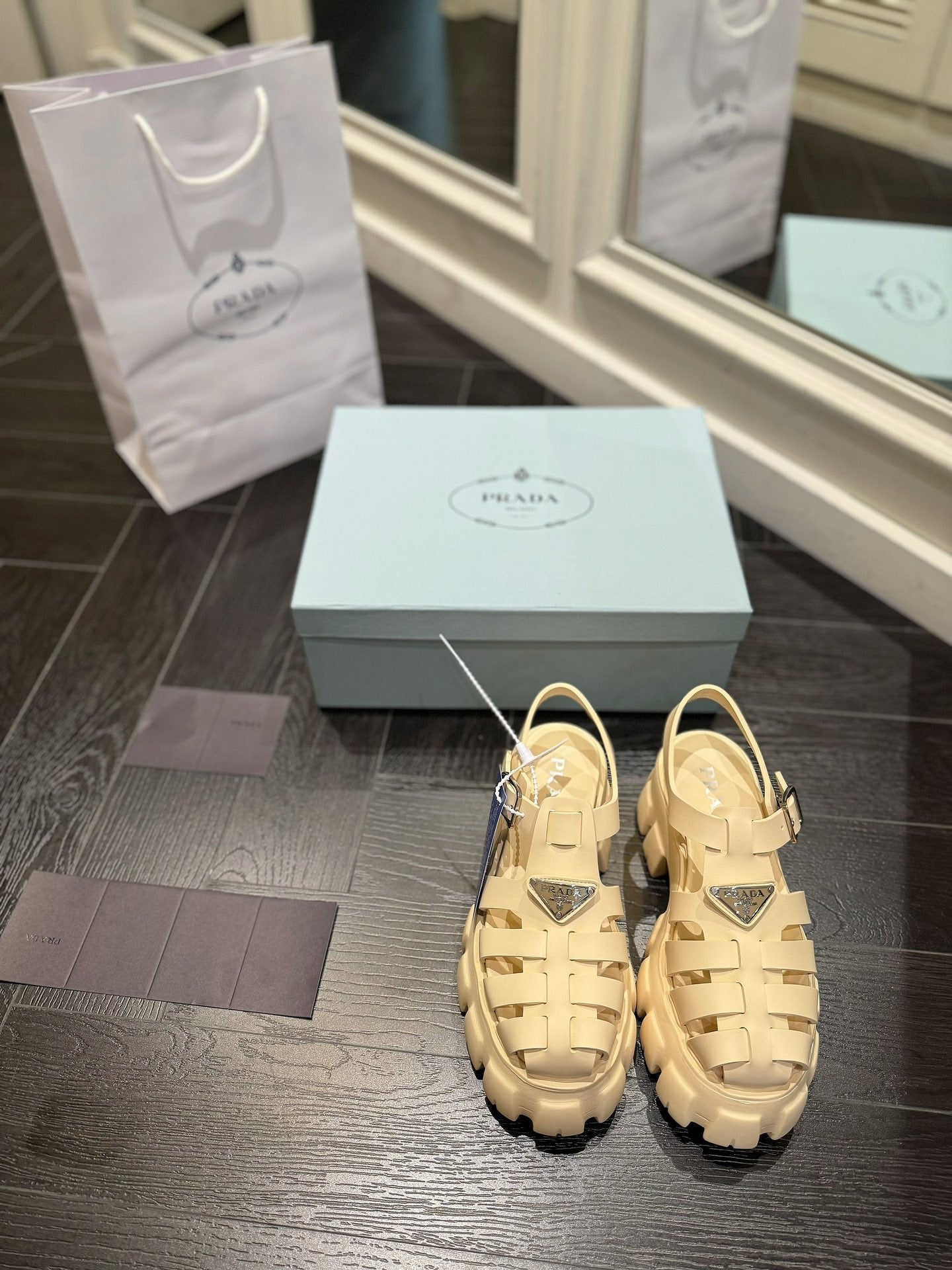 285RP51ZDE Stylish shoes