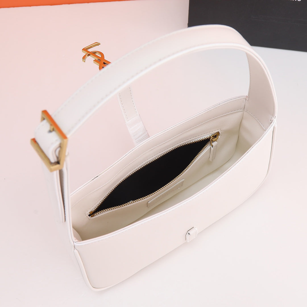 4XSL29BDE Stylish leather bag 