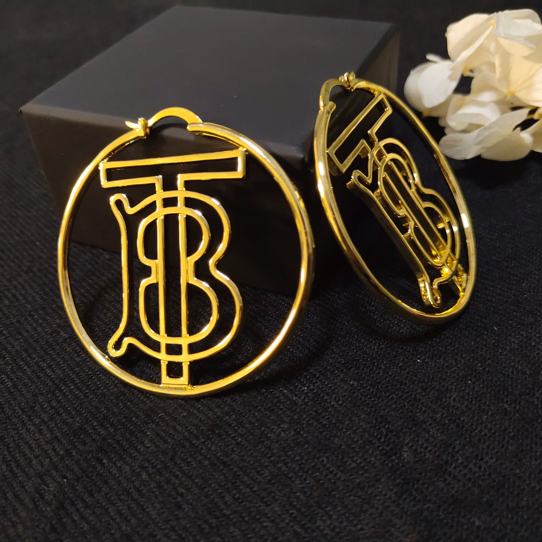 1YJ441EDE Stylish Earrings