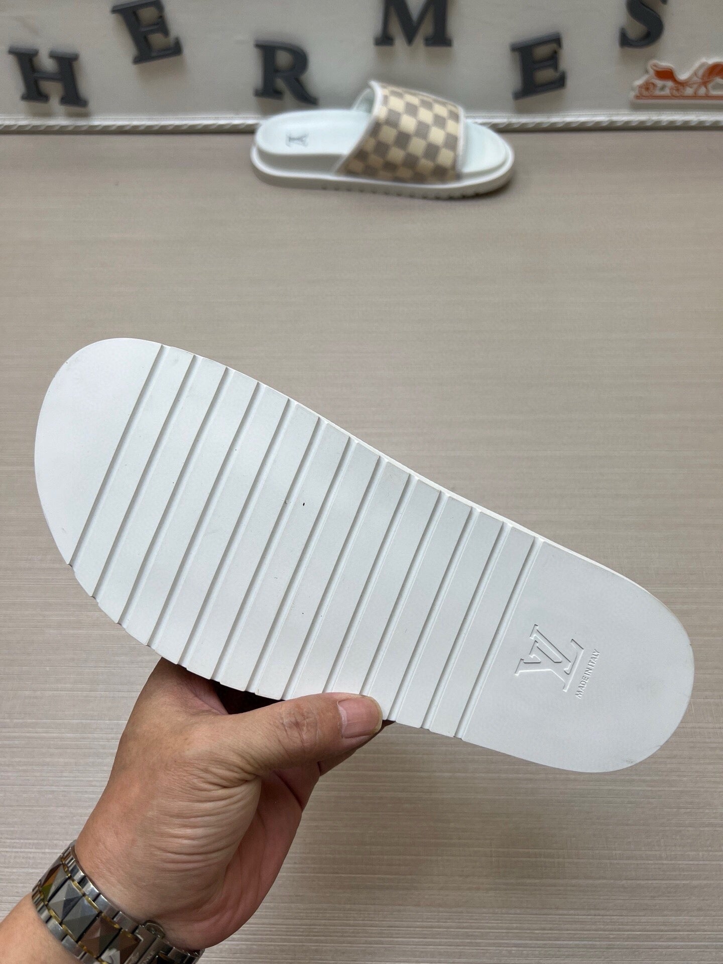 5WE245ZDE Stylish Slippers