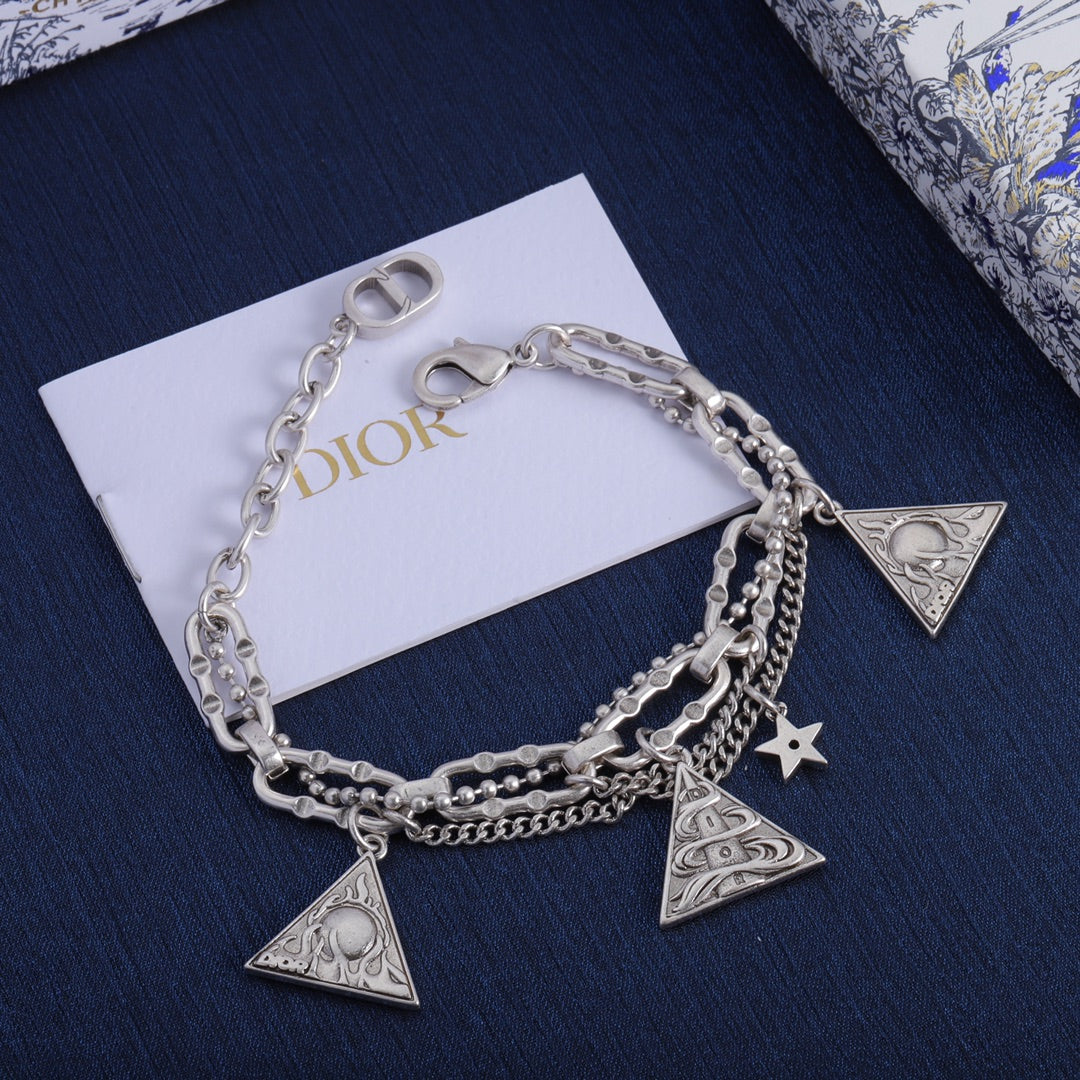 14D593XDE Stylish Bracelets Necklaces