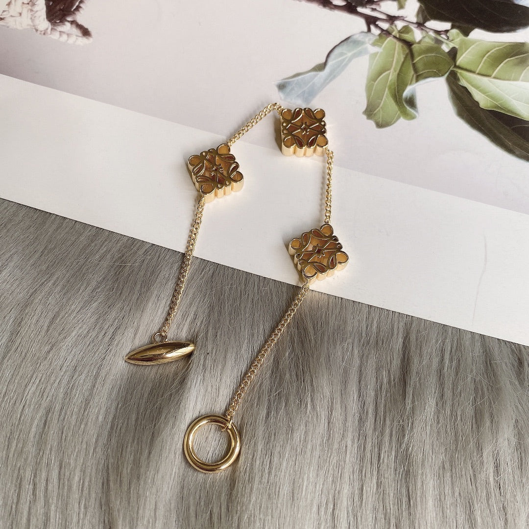 14A602XDE Stylish  Bracelets  Necklaces