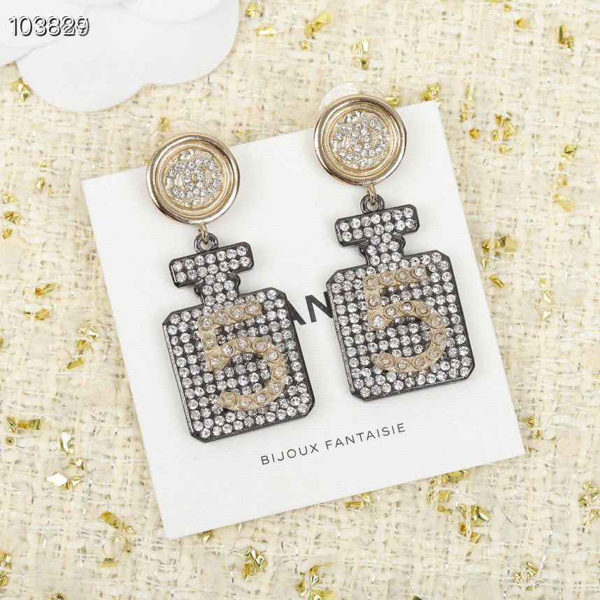 1NC237EDE Stylish Earrings