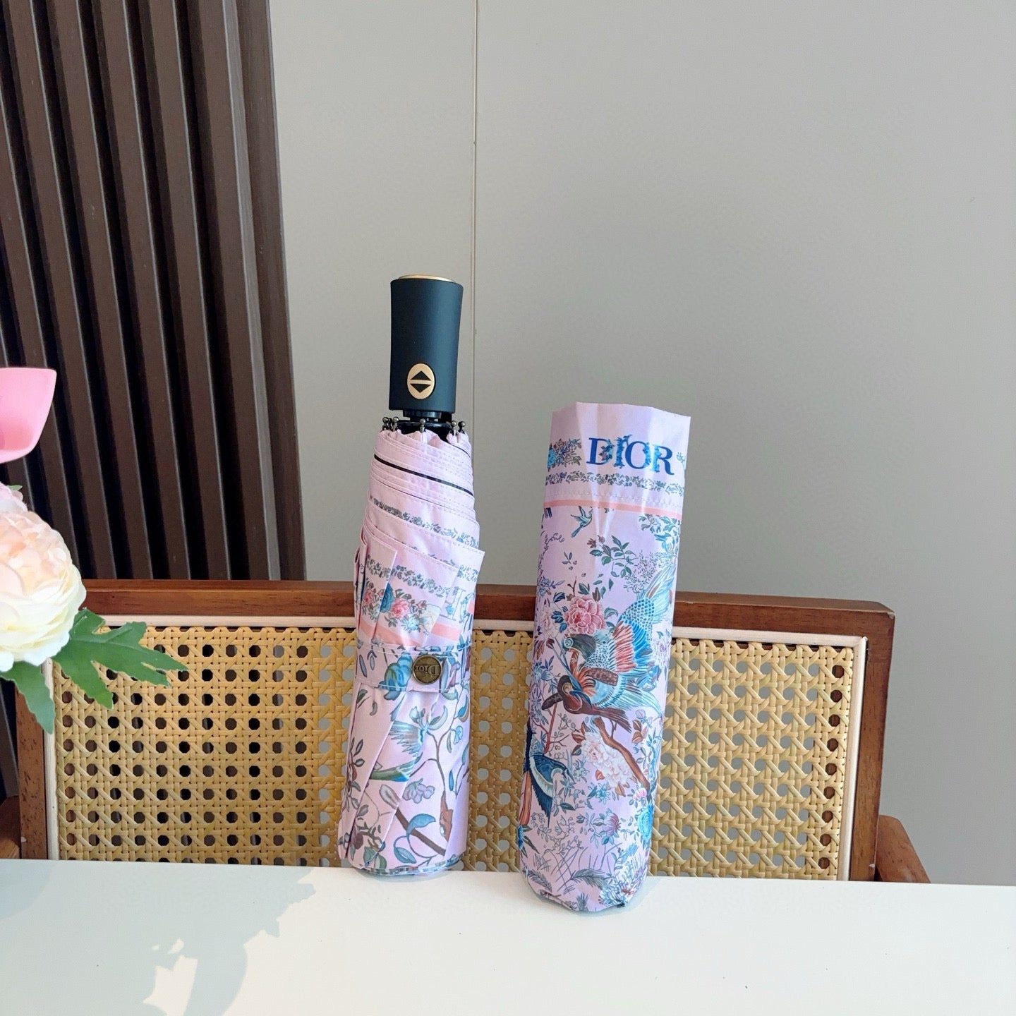 15RD38SDE Stylish UV resistant umbrella