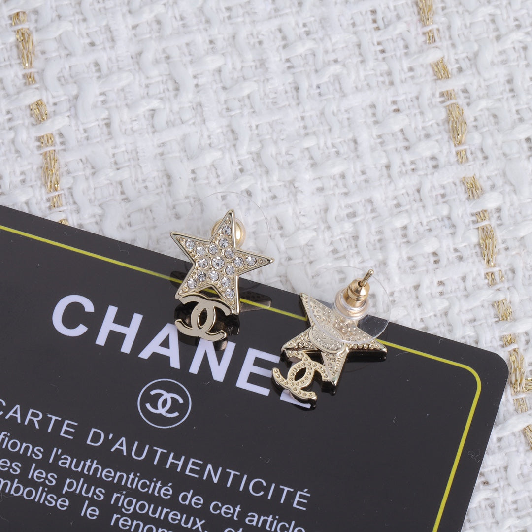 1NC227EDE Stylish Earrings