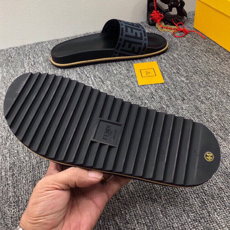 5F1ZDE Stylish Slippers