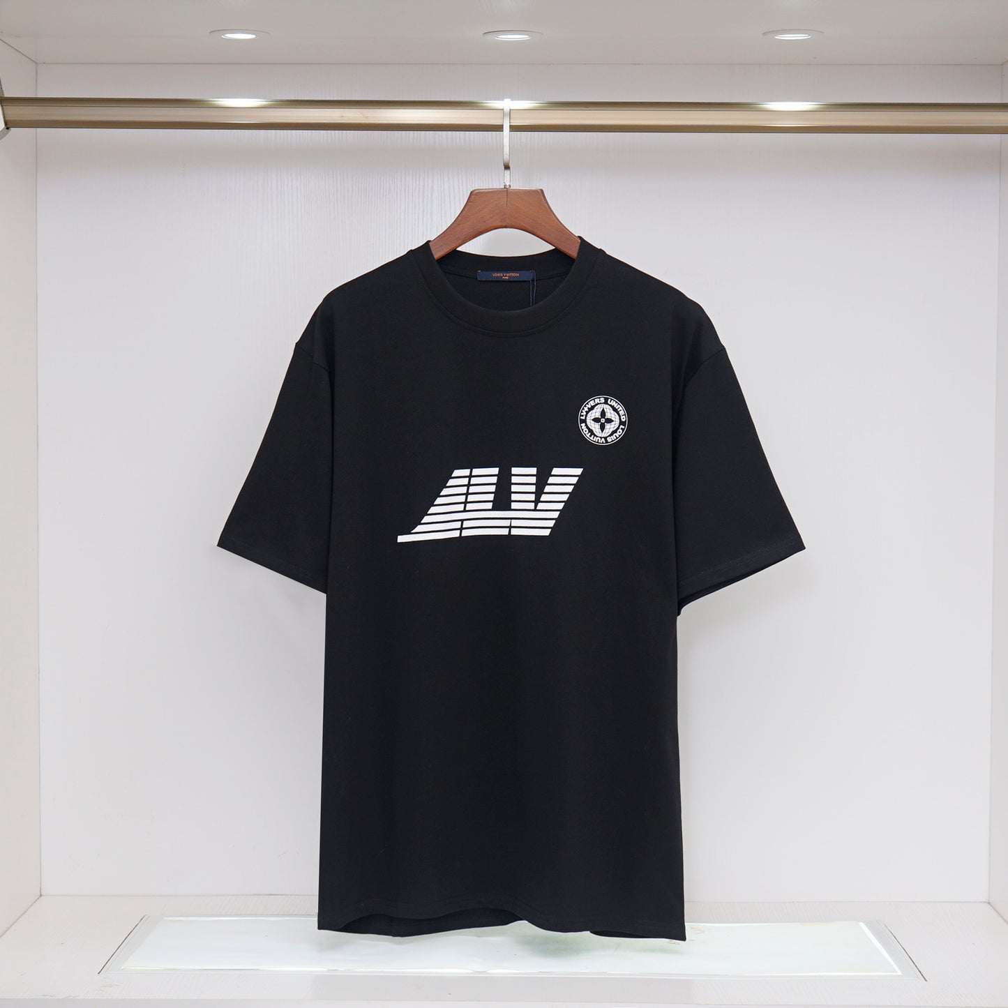 145NE8UDE Stylish T-shirt