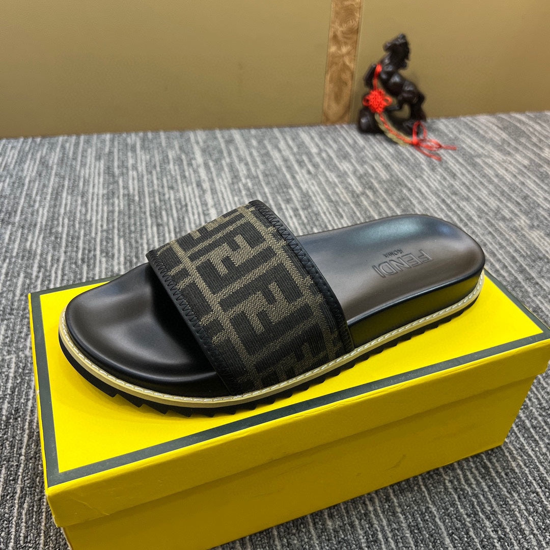 5XF105ZDE Stylish Slippers