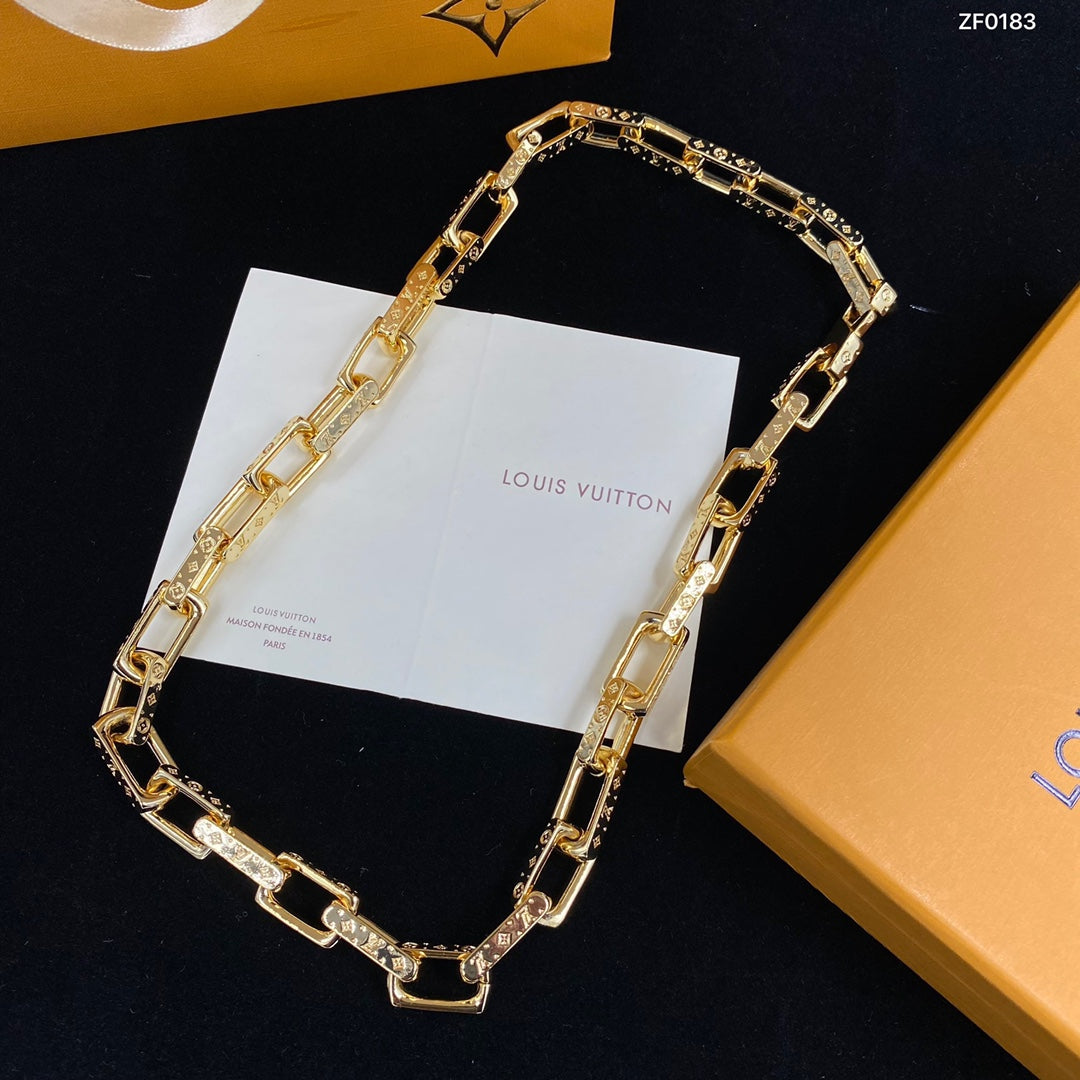 14E413KDE Stylish Bracelets