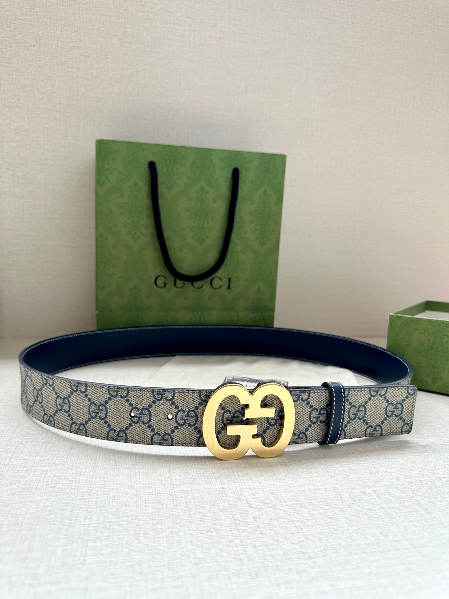 155RB210PDE Stylish  High quality belt With full package