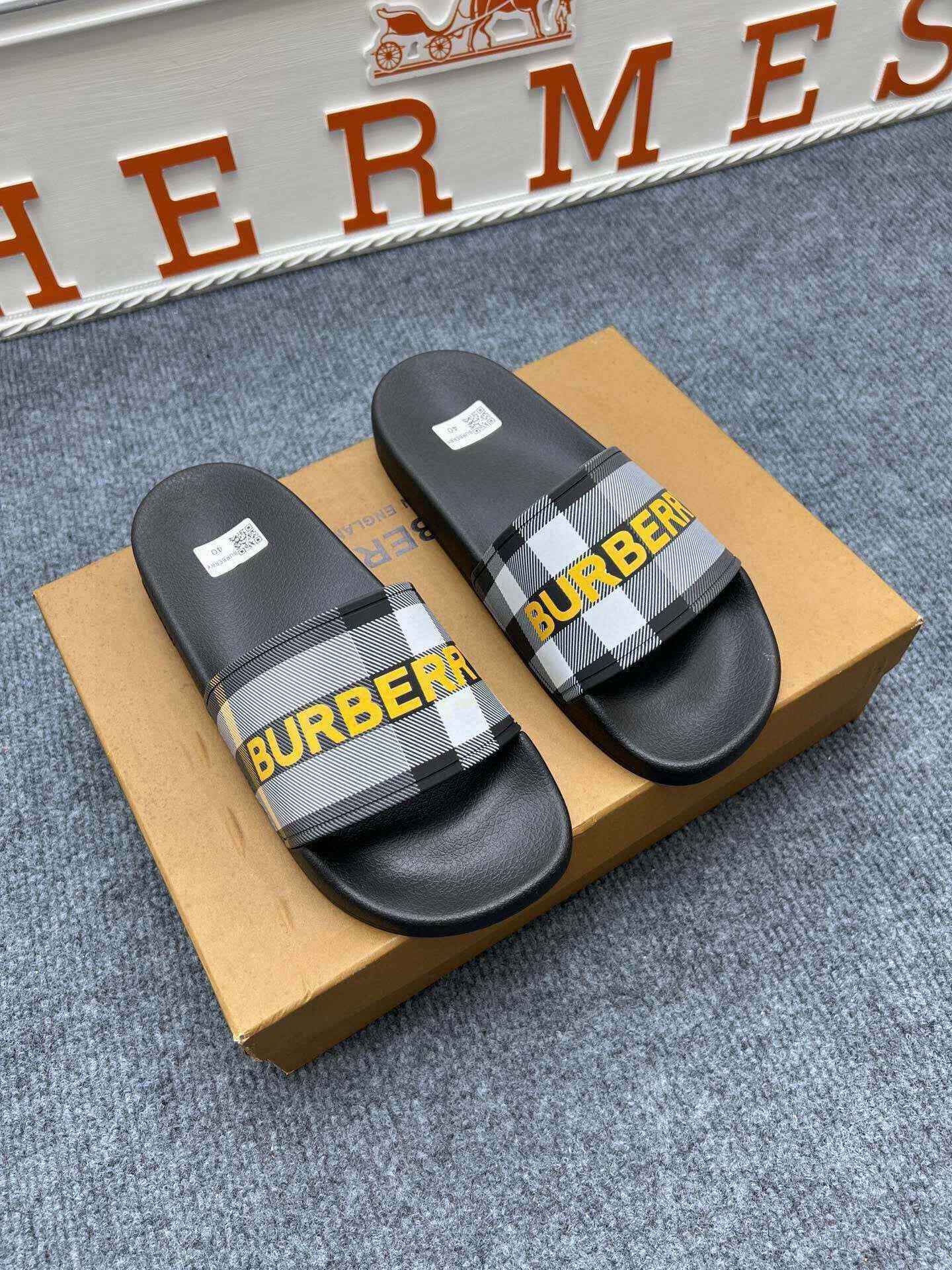 535ZR252ZDE Stylish Slippers