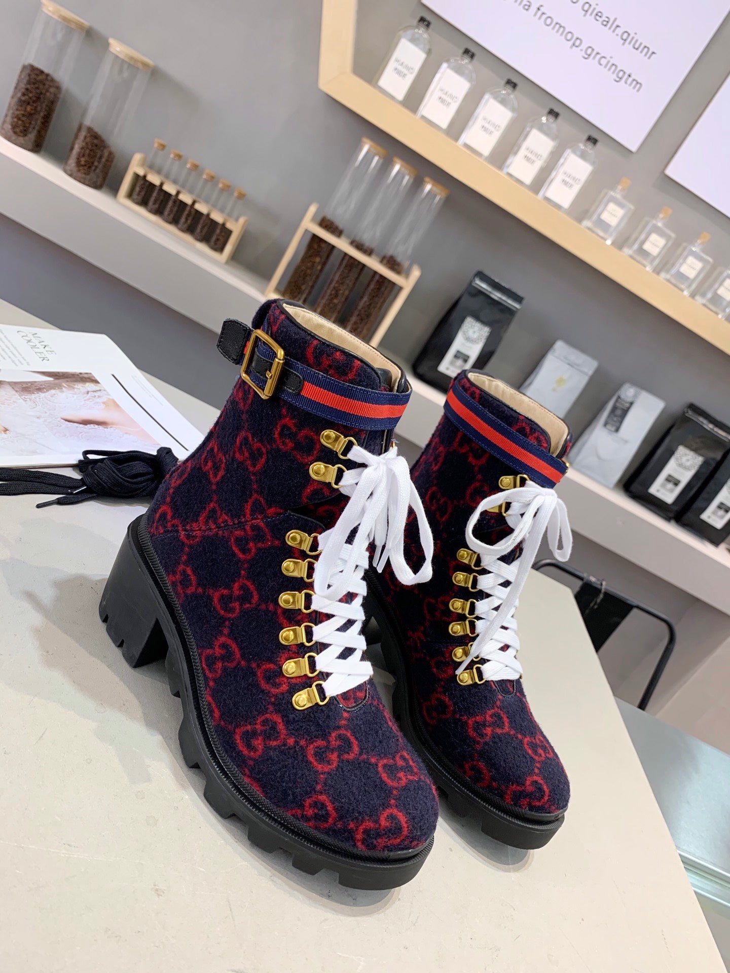 2XB192ZDE Stylish leather boot (top layer leather lining)