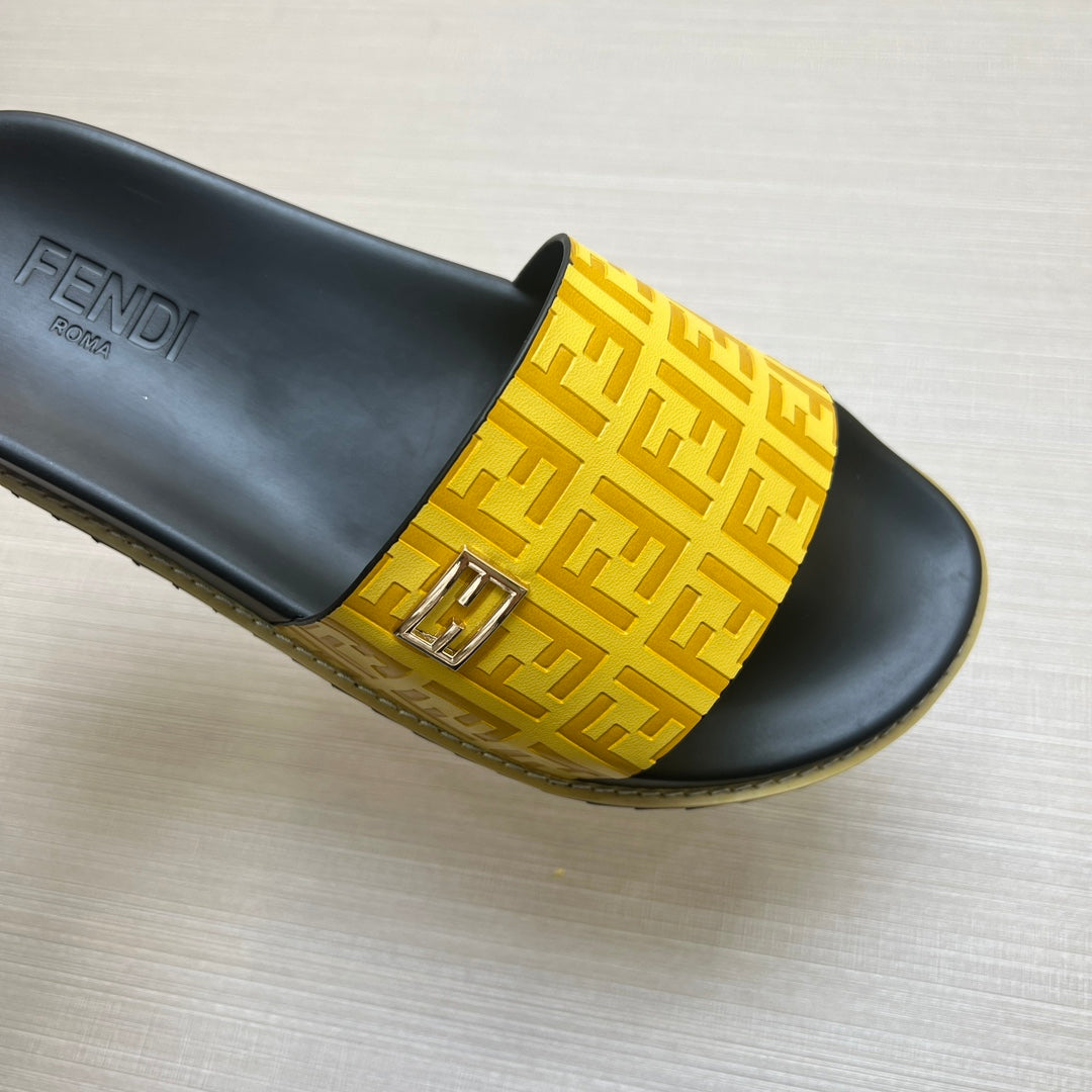 54F121ZDE Stylish slippers