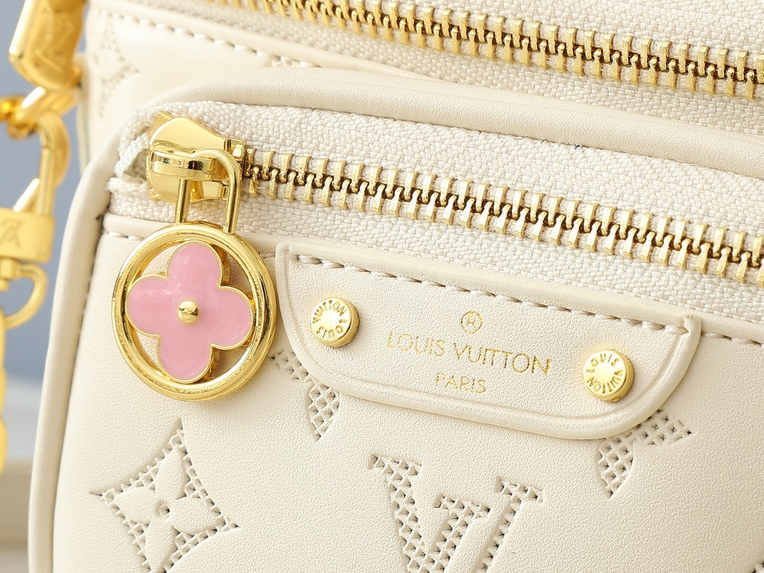 155NE59BDE Stylish leather bag