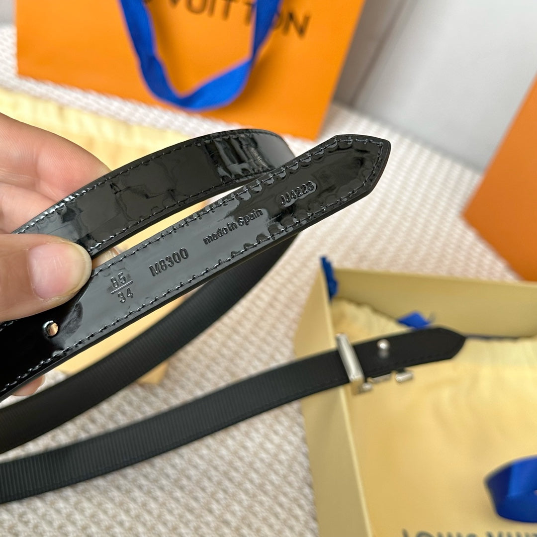 14E132PDE Stylish  High quality belt With full package