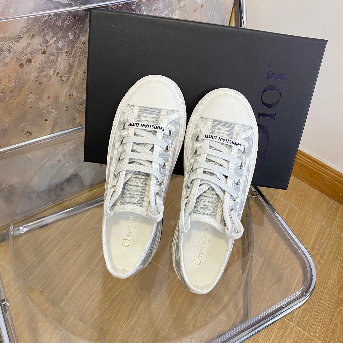 1YD20ZDE Stylish Sneakers