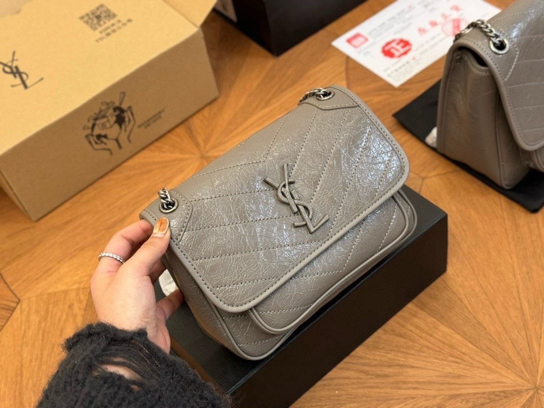 6XSL429BDE Stylish leather bag