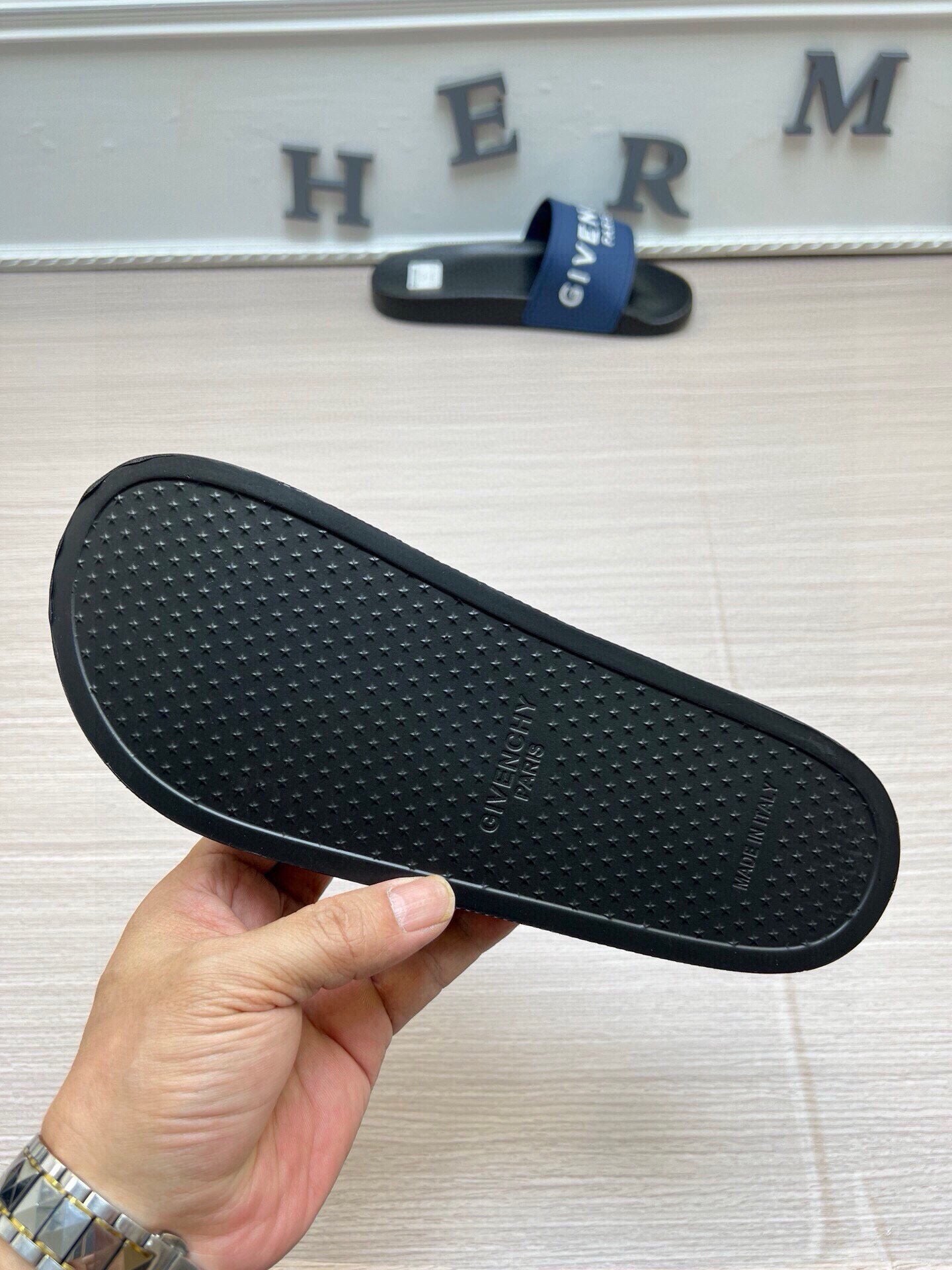 535ZGV263ZDE Stylish Slippers