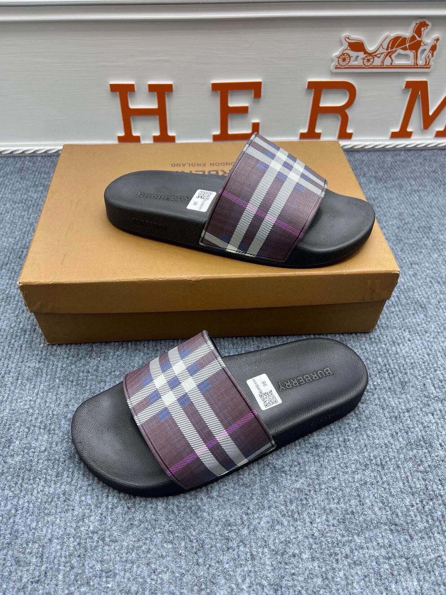 535ZR253ZDE Stylish Slippers