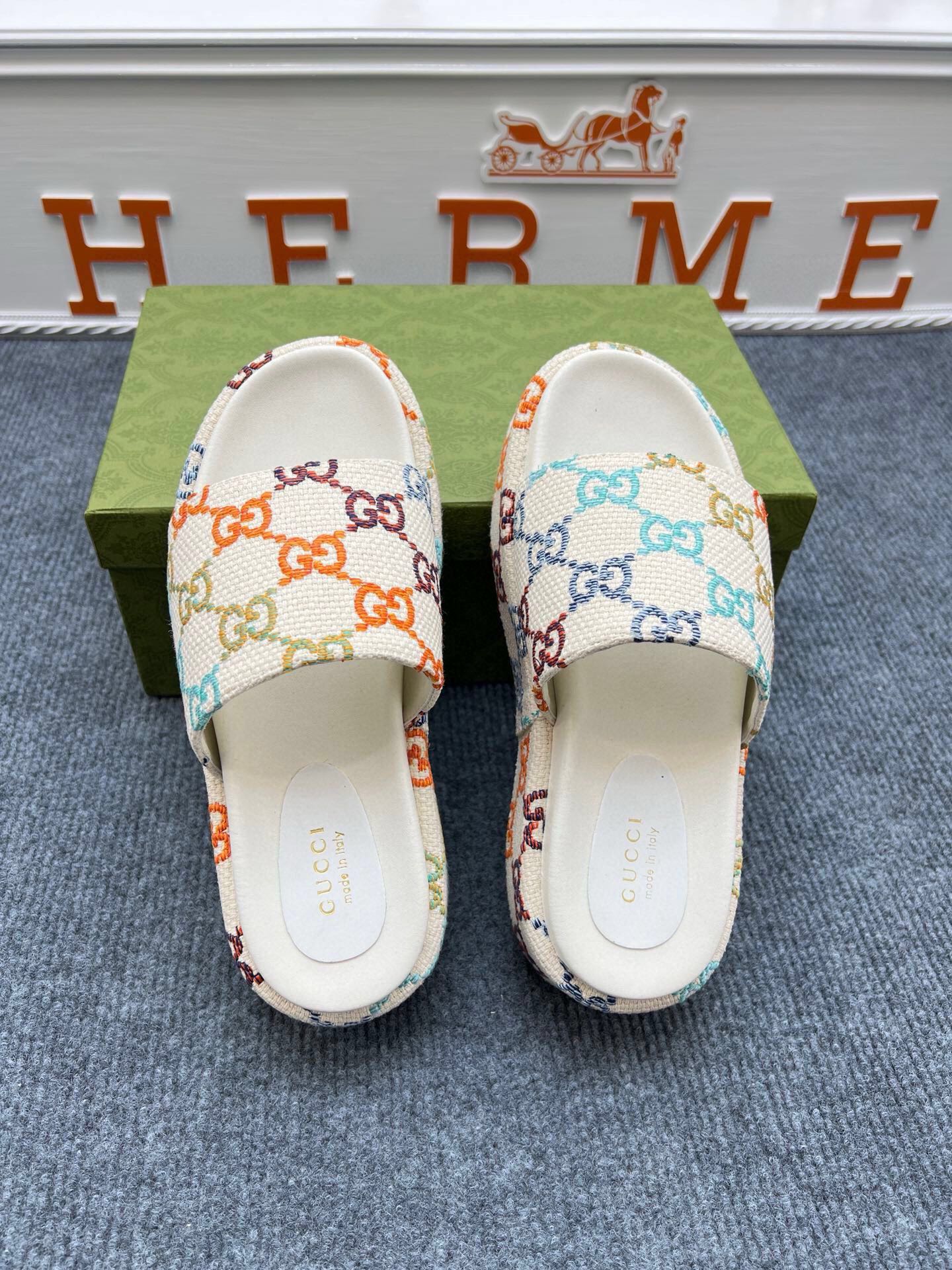 54B122ZDE Stylish slippers  Sole thickness 5.5cm