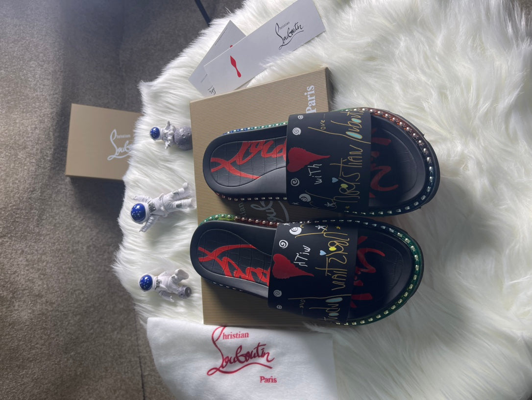 J4A24ZDE Stylish Slippers