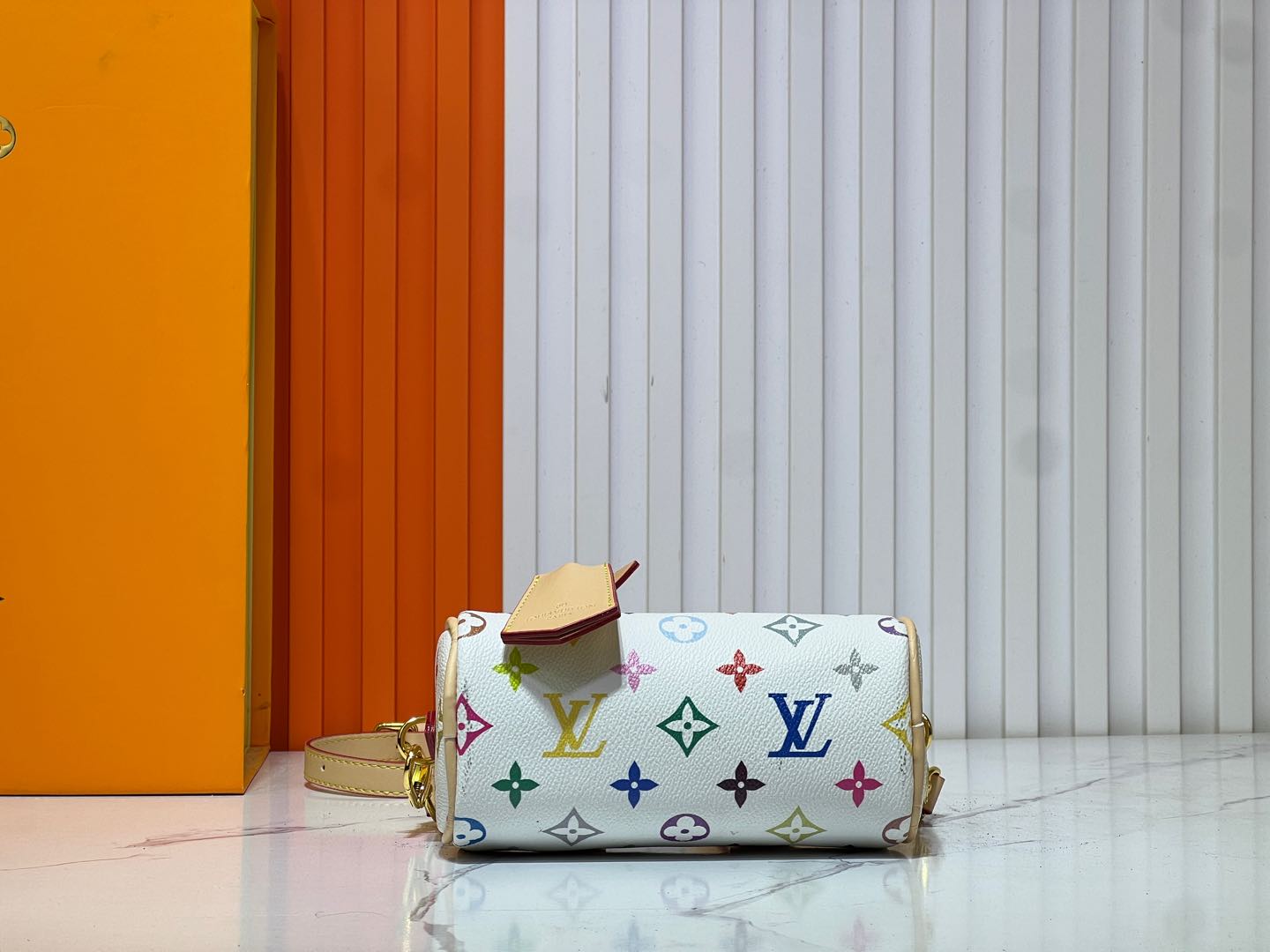 1WE99BDE Stylish leather bag