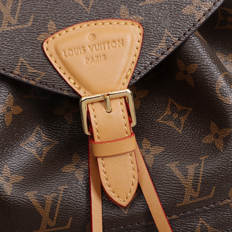 1E067BDE Stylish leather bag 