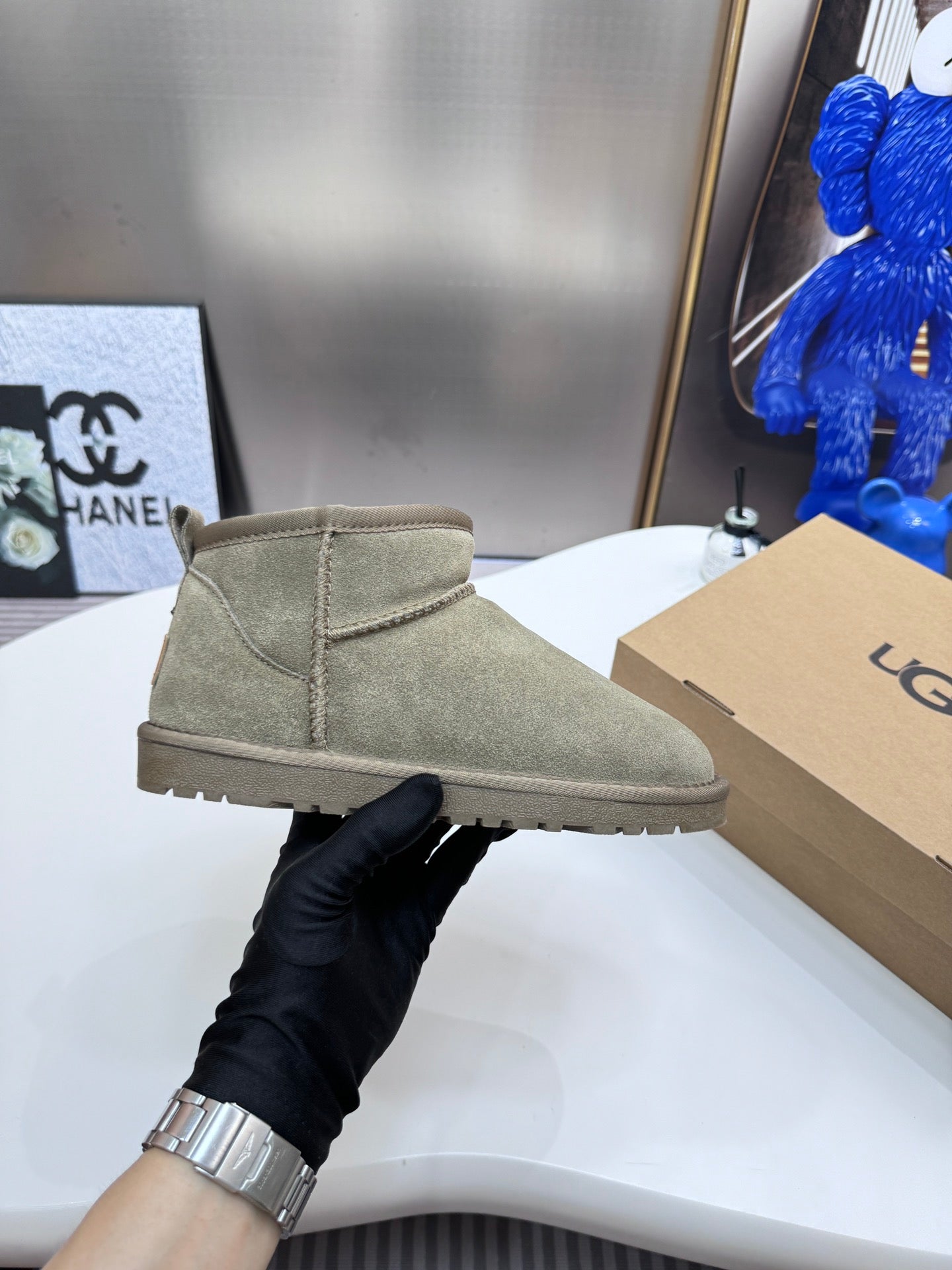 1LU10ZDE Stylish snow boots