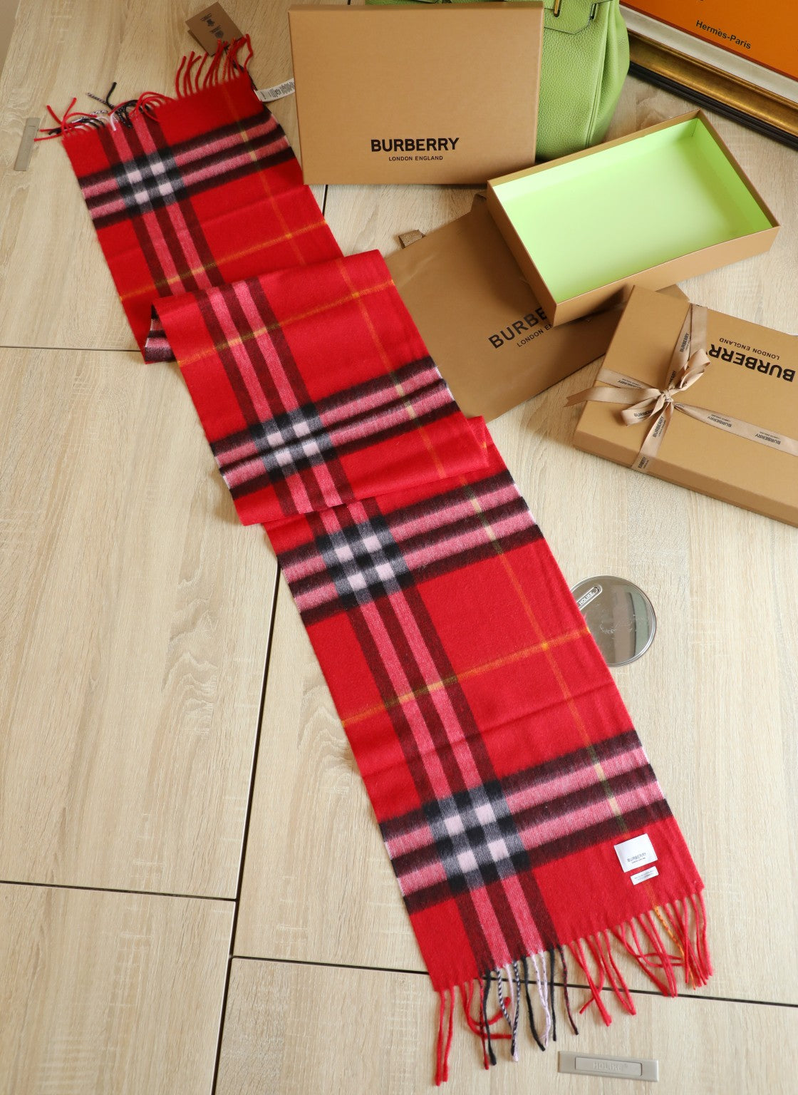 185ZR2WDE Stylish Winter Scarves