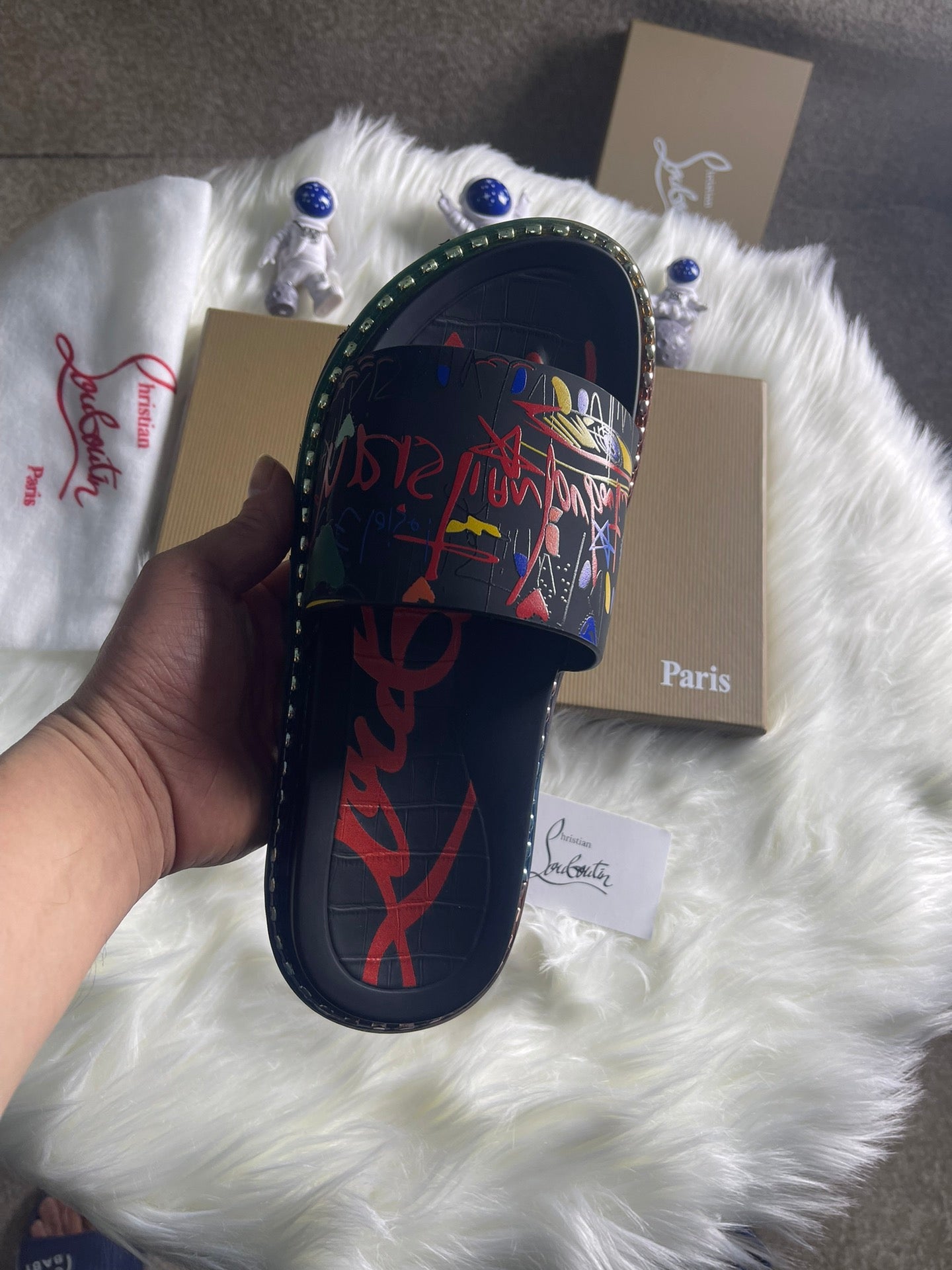 J4A25ZDE Stylish Slippers