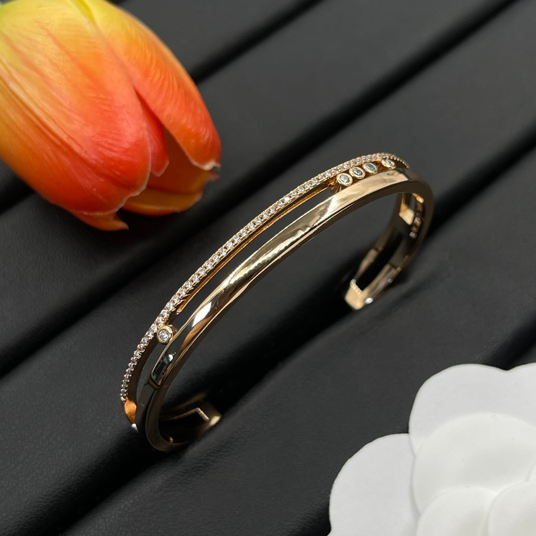 14A762KDE Stylish Bracelets