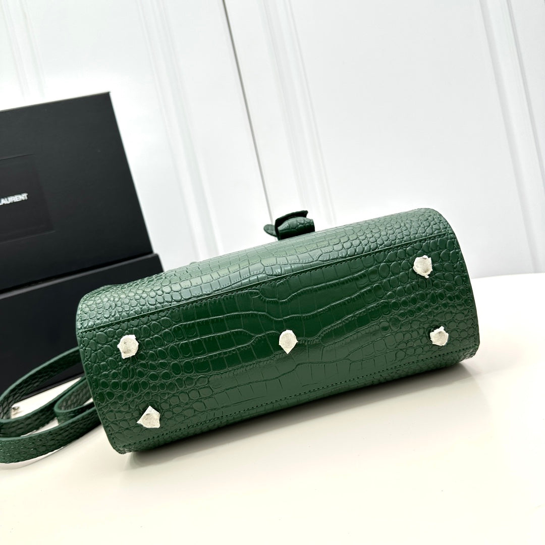 1XSL268BDE Stylish leather bag 